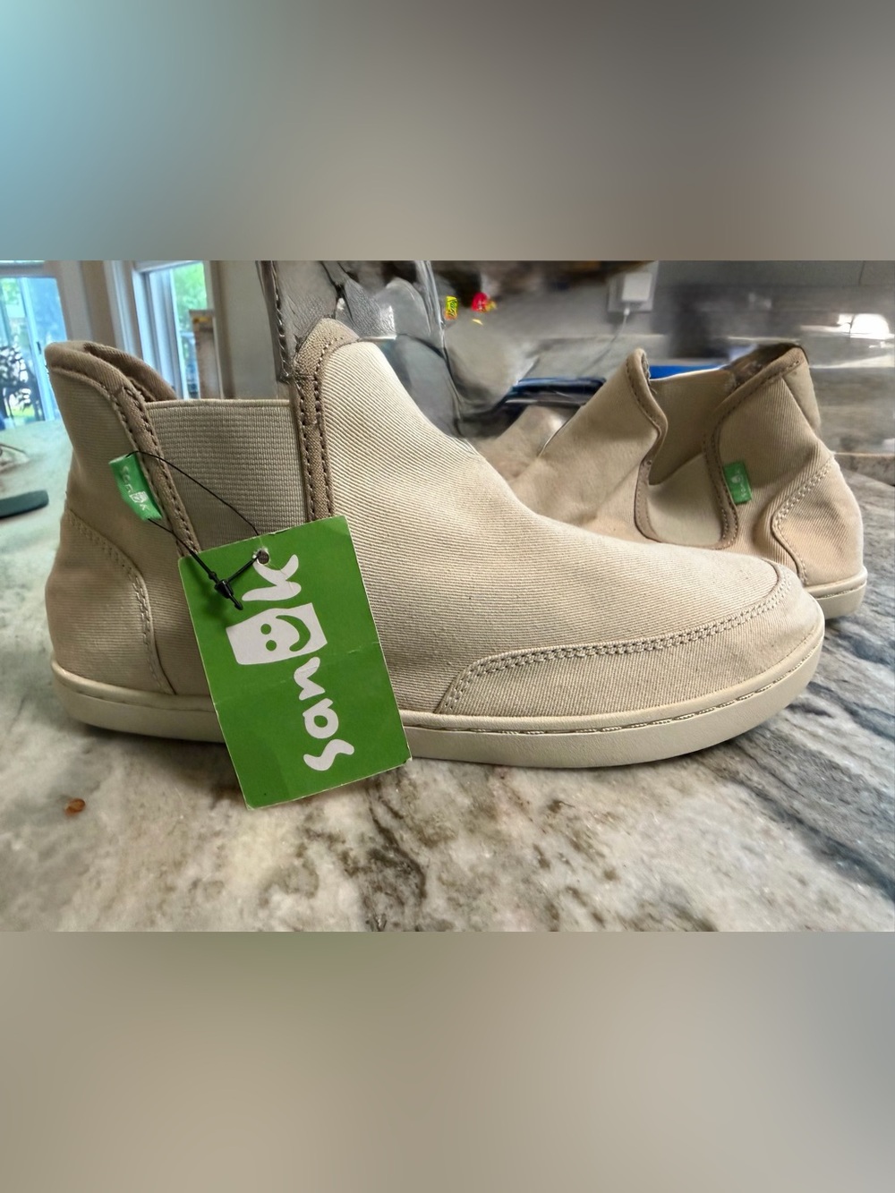 NWT! Women size 6.5 Sanuk Pair O Dice Mid Slip-On. Peyote. Tan. Canvas. 1103777